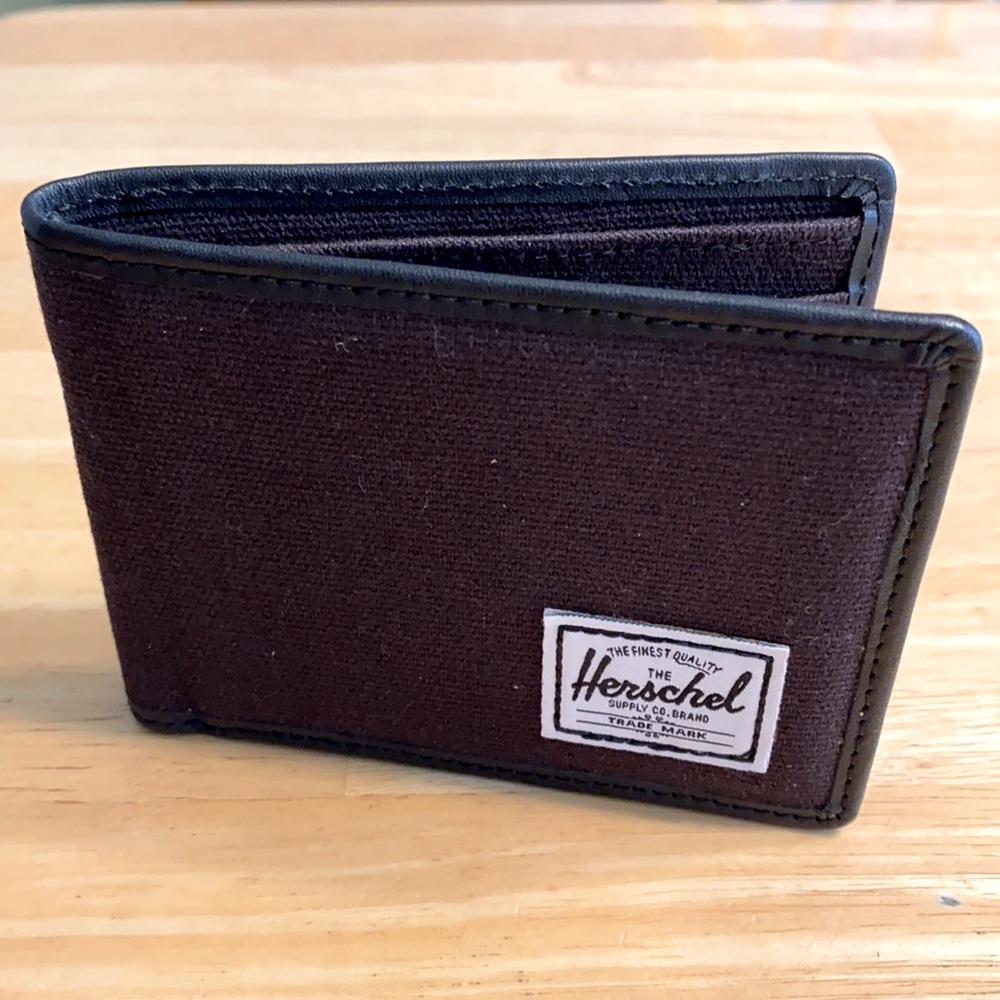 HERSCHEL men WALLET - never used